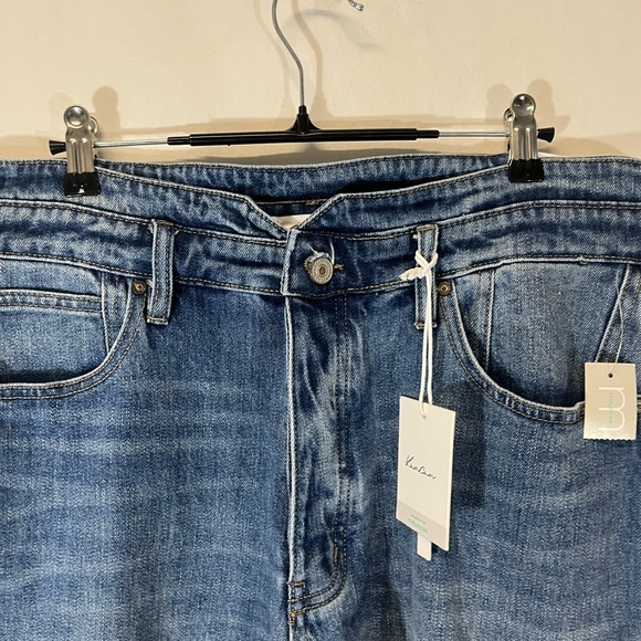 KanCan High Rise Frayed Hem 10in 90s Relaxed Bermuda Short Size 30 - Picture 6 of 11